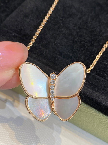 [Camiery]BUTTERFLY GOLD MOP DIAMOND NECKLACE