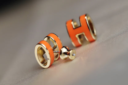 [Camiery]MINI POP H EARRINGS ORANGE