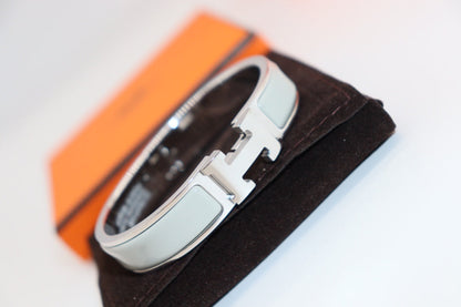 [Camiery]H LIGHT BLUE BRACELET