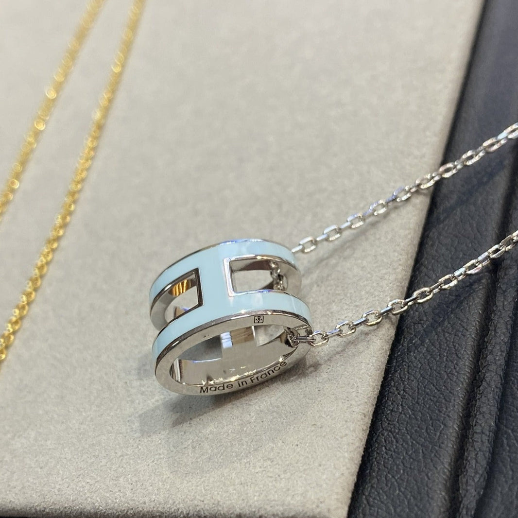 [Camiery]POP H LIGHT BLUE NECKLACE