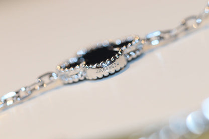 [Camiery]CLOVER 20 MOTIFS ONYX DIAMOND SILVER