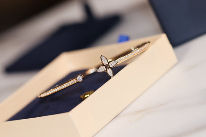 [Camiery]IDYLLE GOLD OPEN BRACELET DIAMOND PAVED