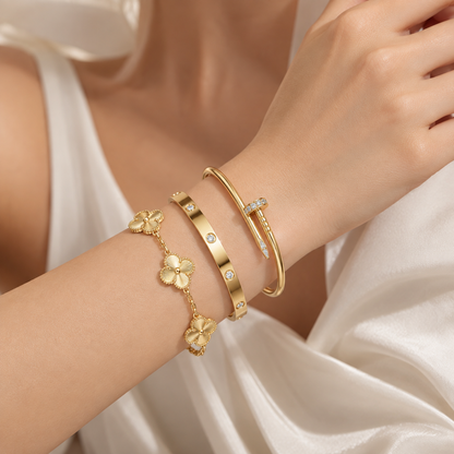 [Camiery] CLASH & Clover Laser 5-Motif & LOVE Brushed Bracelet Stack Set