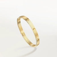 [Camiery] Lucky Spring Butterfly 5-Motif & LOVE Unlimited Bracelet Stack Set