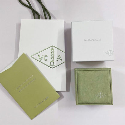 [Camiery] VA CLOVER BOX GIFT BAG