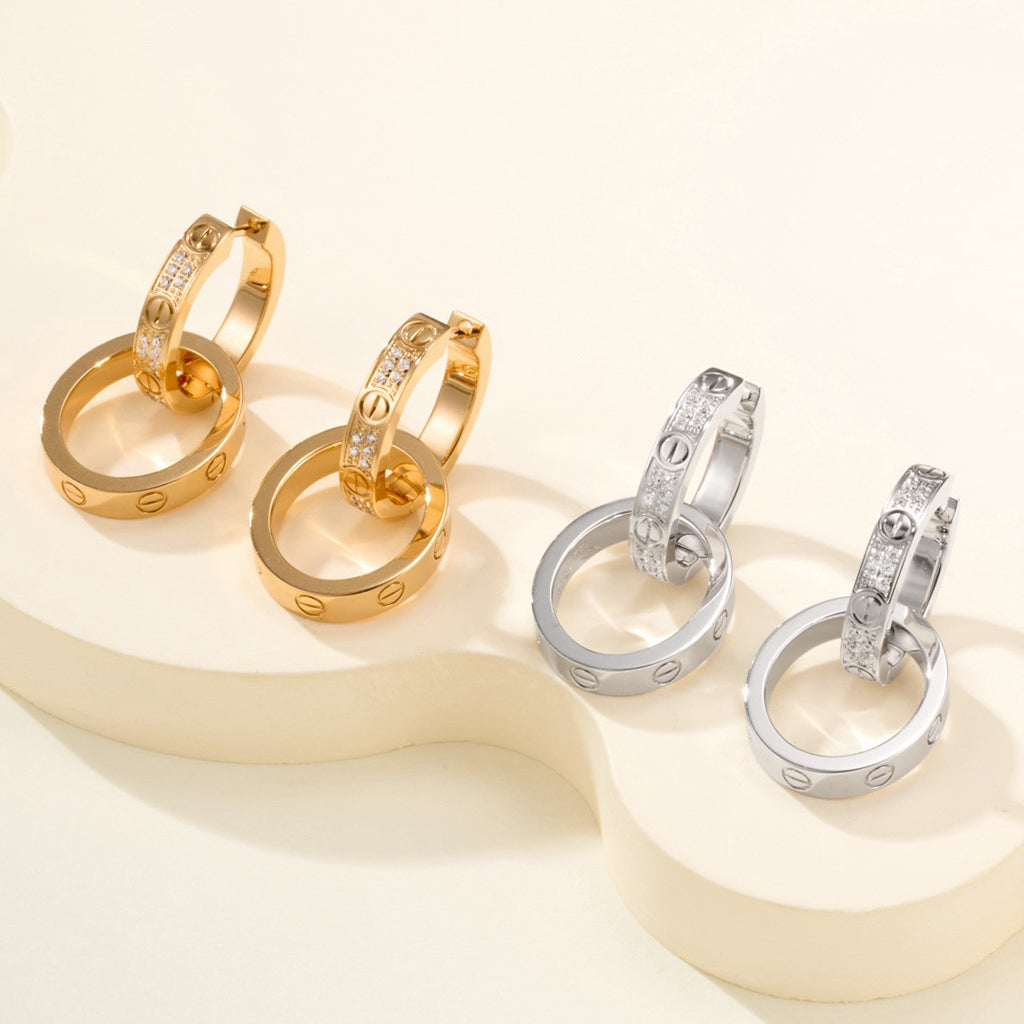 [Camiery] LOVE 3.3MM DANGLE HALF DIAMOND EARRINGS