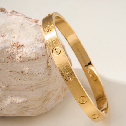 [Camiery] LOVE Brushed & Lucky Spring Butterfly 5-Motif Bracelet Stack Set