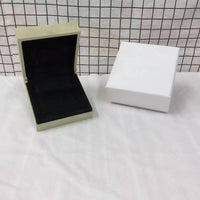 [Camiery] VA CLOVER BOX GIFT BAG