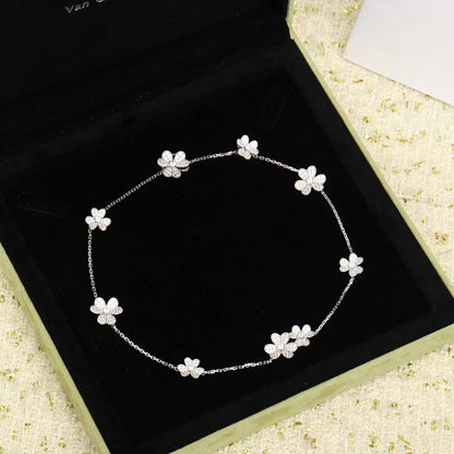 [Camiery]FRIVOLE SILVER 9 FLOWERS NECKLACE