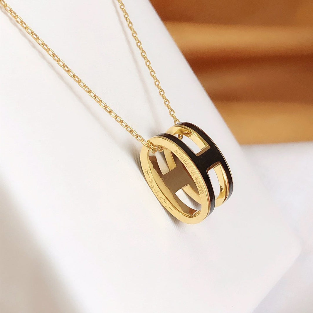 [Camiery]HM CLIC BLACK ENAMEL GOLD NECKLACE