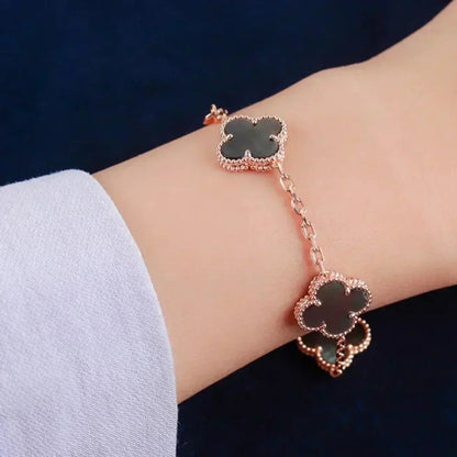 [Camiery] CLOVER 5 MOTIF GRAY MOP BRACELET COLLECTION