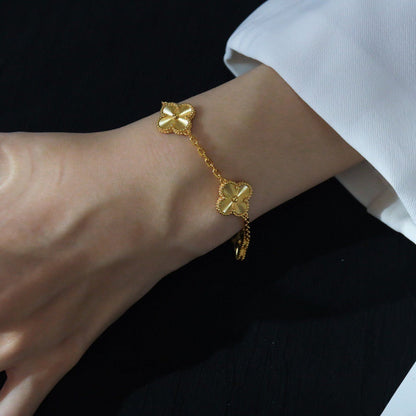 [Camiery] CLOVER 5 MOTIF LASER BRACELET COLLECTION
