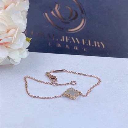 [Camiery]CLOVER WHITE MOP SINGLE FLOWER BRACELET