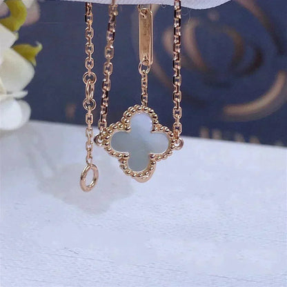 [Camiery]CLOVER WHITE MOP SINGLE FLOWER BRACELET